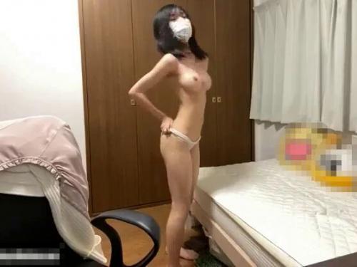 「すごい音鳴った…」セクシー美巨乳くびれスケベ敏感美少女がおっぱい弄り！ライブチャット
