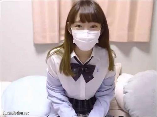 【ライブチャット】〇校卒業記念「大人になったオマ〇コ見に来ますか？」制服清楚美少女が初ライブ配信！