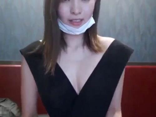 「服装エロくない？ヤバいよねwシコっていいよ！シコって！」セクシー巨乳ビッチ美女！ライブチャット