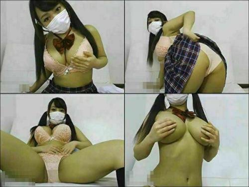 【ライブチャット】「まだチ〇チン触っちゃダメですよ！乳輪ハミ出ちゃう...」超爆乳制服グラビアギャルがチクニ―・オナニー