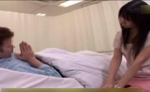 『看護師さん、たまんねぇなぁ、もうたまってしょうがないよ』そんな時叔母さんが来院！『あの～頼みがあるんだけど・・・』