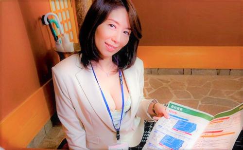 【翔田千里】「もし保険契約してくれたら1年間私に中出ししてもかまいませんよ・・・？」五十路女が枕営業♡