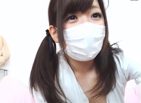 激カワ美少女がパンツを食い込ませてエロ配信