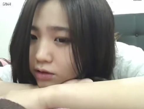 激可愛い美乳美少女の生入浴配信