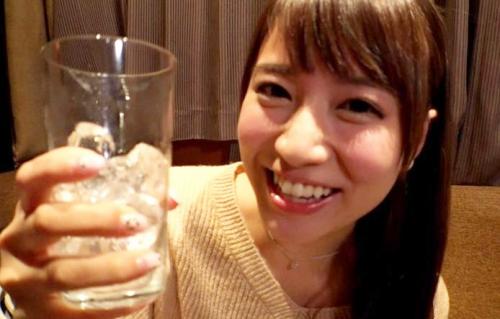 【初川みなみ】撮影中に酔っ払っちゃった美少女がクンニされて喘ぎまくり！