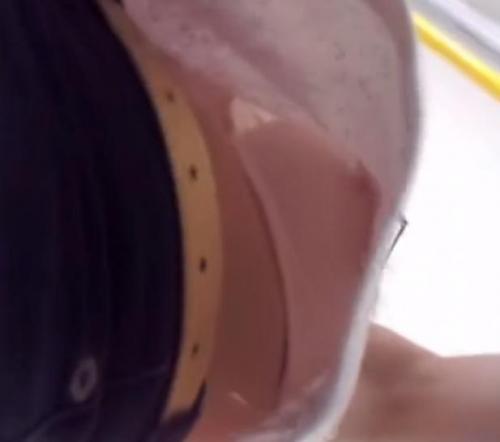 【盗撮】外人美女の巨乳おっぱいブラジャーがまる見えでヤバイ！