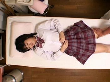 ◆女子校生ハメ撮り◆部活帰りのまだあどけないJKを騙してセクハラ痴漢行為をする悪徳整体師◆生着替え 盗撮 レイプ◆
