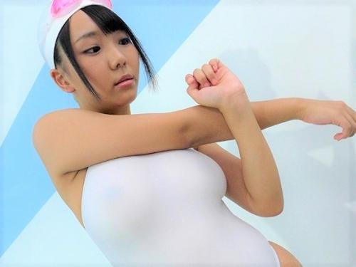 ＜競泳水着＞”極薄”新作水着で巨乳おっぱいの乳首＆乳輪スケスケ♥更衣室でハメ倒す濃厚ハードな着衣ずらしハメ誘惑SEX！！