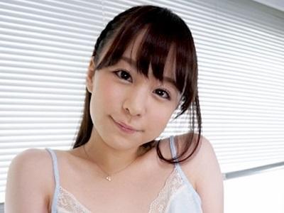＜処女作品＞現役女子大生の美少女の初撮り中出しAVデビュー作品！濃厚なベロチューSEXで剛毛まんこを突きに突かれまくる♡