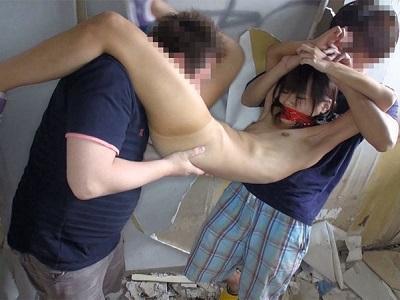 ＜鬼ごっこ企画＞無人島でJSみたいなロリ貧乳のパイパン美少女が逃走中！！捕獲＝即凌辱の輪姦乱交×集団レイプ♡＜エロ動画＞