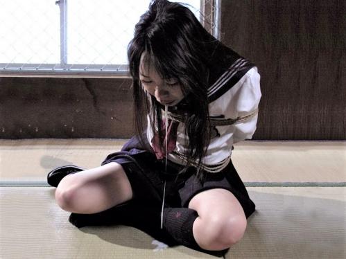 ＜JKレイプ＞女子校生を拉致監禁しSM拷問調教！スタンガンで脅迫し緊縛拘束×蝋燭責め×バイブ責めお漏らし失禁痙攣連続絶頂