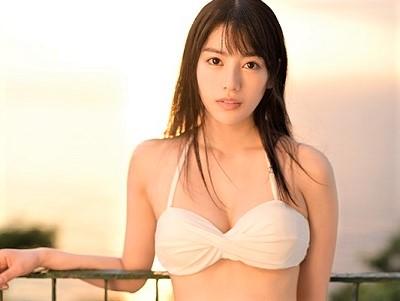 ＜処女作＞滅茶苦茶キレイなお姉さんｷﾀ(ﾟ∀ﾟ)!!長身×くびれ巨乳な〈超〉美少女が奇跡の初脱ぎ初撮りAVデビュー作品！