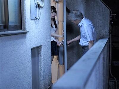 ＜膣内射精＞くそデカ喘ぎ声をアパート中に響かせるビッチカップルｗｗ クレーム付けて彼女をNTR凌辱×無許可中出しレイプ♥