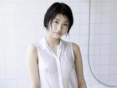 ＜大量潮吹き＞『レペゼン紗倉まな♡』な18歳ショートカット美少女が敏感体質全開放！痙攣が止まらない超スプラッシュSEX♡
