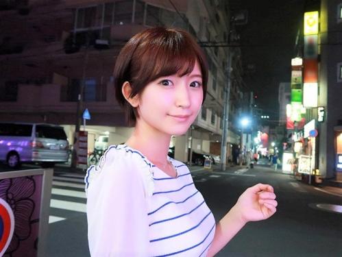 ＜素人ハメ撮り＞”アナタよりエロい女友達紹介してください！！”わらしべナンパでボーイッシュ美少女に種付け連続中出しｗｗ