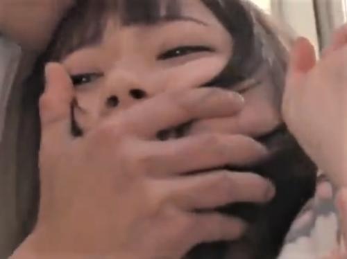 『ん”ん”ーーーーッ‼』美少女JDをコンビニのトイレで強襲！！声我慢サイレント陵辱で輪姦乱交×集団レイプ♡