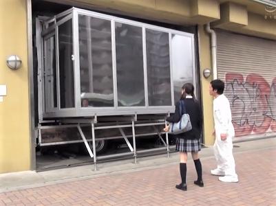 ＜素人ナンパ＞下校中の制服JKをハントしてMM号連れ込み♥初めてのデカチン×駅弁セックスで本気汁ダダ漏れ痙攣ガチ逝きｗｗ