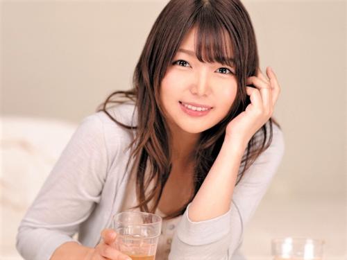 ＜膣内射精＞”親友の彼女”と背徳セックス！『何回出すの…？ぁん♡』痙攣ポルチオ串刺し連続射精×連続中出し♡＜主観VR＞