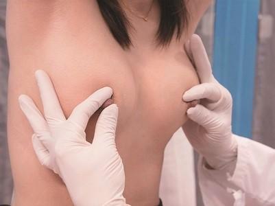 ＜素人ナンパ企画＞健康診断と偽り素人OLをガチ軟派！セクハラ痴漢×種付け中出しで中イキ痙攣乳首イキ♥＜マジックミラー＞
