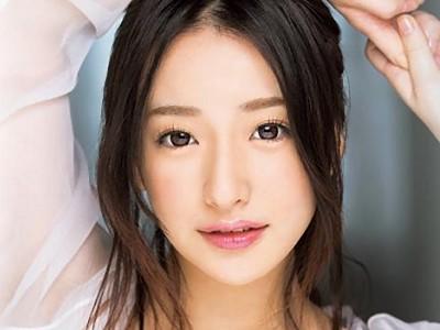 ☆処女作品☆芸能人も通う某高級エステの指名No.1エステティシャン！敏感体質ボディが痙攣エビ反りアクメなデビュー作品♡