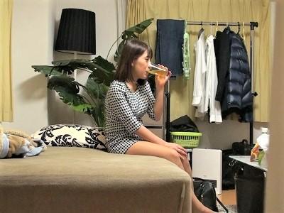 ＜素人ナンパ＞美乳敏感パイパン妻をヤリ部屋連れ込み♥酒に酔わせて→肉弾セックス種付け無許可中出し盗撮ｗｗ＜人妻ナンパ＞