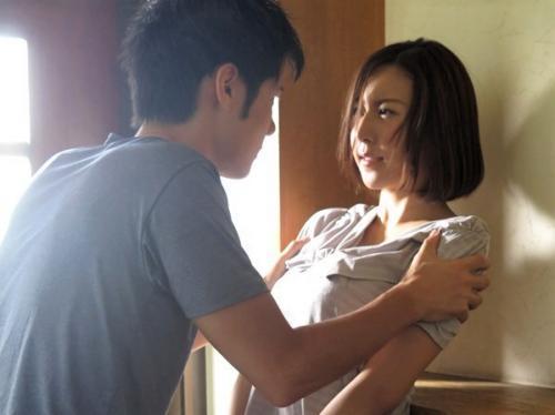 ＜人妻NTR＞隣人の年下男に”寝取られ”る美人妻！！弱みを握って濃厚ハードなパイパン種付け中出しセックス♡＜エロドラマ＞