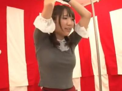 バイブ耐久ゲームにあっさり失敗→罰ゲームで顔射されちゃう素人さん