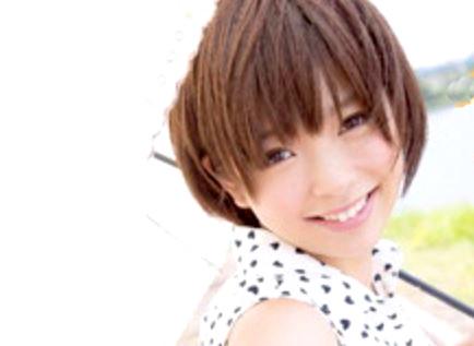 お外で初めて❤セックスしちゃいました❤解放感でヌレヌレでした❤羞恥ハメ撮り！ロリ巨乳野外露出で立ちバック「興奮しちゃう」