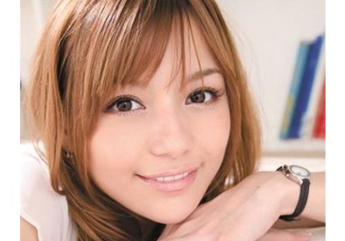 ”ねぇ！先生にチ〇チ〇舐めさせてよ♥”淫乱女教師が体育倉庫で生徒誘惑逆レイプ！ベロチューから生挿入顔射ぶっかけ！