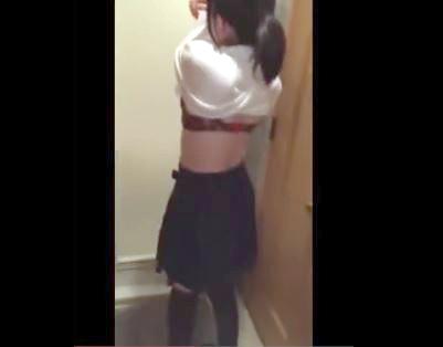■個人撮影／ガチ流出■※JC疑惑のヤバイやつ※ツルペタ少女に生脱ぎさせスマホ撮影！チ〇コしゃぶらせハメ撮り【素人／円光】
