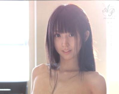 大人しそうな少女！初めて知る世界に喘ぎが徐々に高まり…。性を覚え始めた少女を無理やり仕込む！