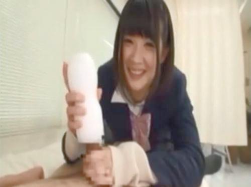 ”まだ我慢するんだよ❤”笑顔のドS女子高生が凄テク亀頭責め手コキとオナホでM男同級生をじらし焦らし虐めぬく！
