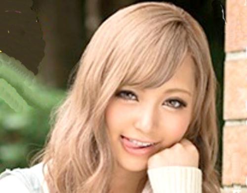 『パンツ見て勃起してんじゃねぇ？見せてみぃ！』小悪魔金髪JKがパンチラ魅せつけ誘惑しまくり、勃起チンコを凄テクフェラ抜き