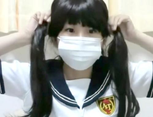 『ちっ 乳首出しちゃうのーーーっ！』JK生配信大暴走！勢いあまって膨らみかけのおっぱいとツンと勃起した桜色の乳首がポロッ