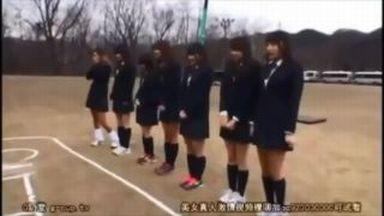 『ぎゃぁああぁぁーーーーッ！妊娠しちゃう／／／』捕まったら容赦なく中出しされちゃうから必死に逃げなくちゃ!!