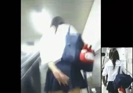 ≪個人流出≫スカートめくり盗撮！美少女JKをストーカーしてセーラー服内部を逆さ撮りしまくり！