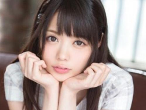 「オチ〇チ〇出してみて❤挿れさせてあげる❤」スタイル抜群の絶対的美少女が、悩める童貞素人君を優しく筆おろしw
