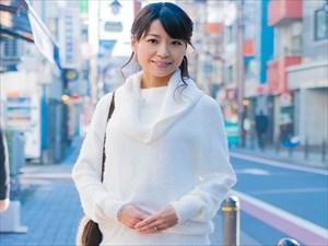 お金持ち熟女おばさんをナンパアンケートしてホテルヘGO！カチカチの肉棒突き刺されてイキ狂っちゃう痴女
