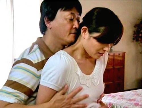 【ながえスタイル】嫁が他人帽のダッチワイフになってしまった…究極のスワップ寝取られセックス！
