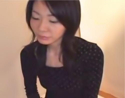 【素人】多額の借金を返すために夫と共にAVデビューした人妻