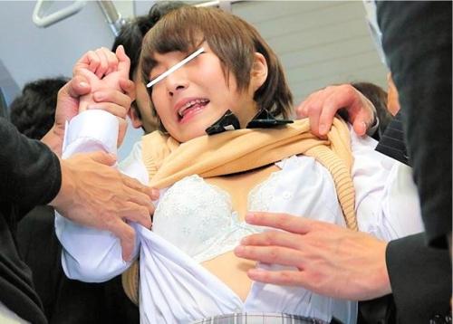【痴漢】媚薬をオマ○コ塗布で強制絶倫痴女化する美女たち！トロトロオマ○コで何度もイキまくる！