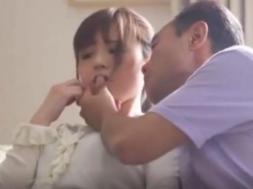 【あいの】かつての恩師に再開した人妻だったが鬼畜すぎる責めでチンポを受け入れてしまい不倫…
