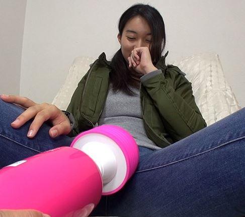 女っ気のないスレンダーお姉さんが電マ責めされて敏感に反応！実はムッツリスケベで性欲全開！