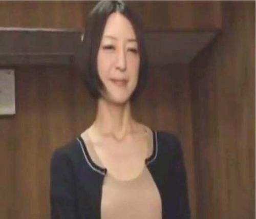 【ヘンリー塚本】熟女人妻寝取られセックス！OLは出世をするためにその身体を差し出す…