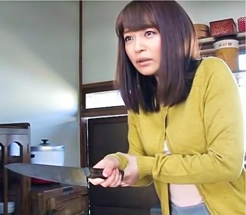 【母子相姦】『ダ、ダメッ…イヤッ❤』美人すぎる義母がエロすぎて息子達に犯される…だけどイッちゃう♪
