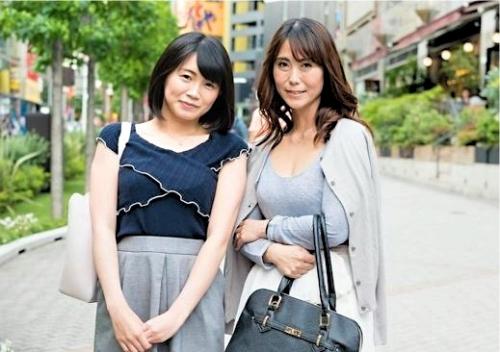 【母娘ナンパ】松山さん親子は二人揃ってドスケベオチンポ好き！熟女母が目前で寝取られてるのを見て発情する娘！