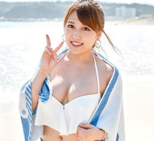 【MM】カップル限定でお胸ゆるゆるの巨乳水着お姉さんをナンパ！マッサージで悪ノリ種付けピストン！あのっ彼氏が見てるけど♡