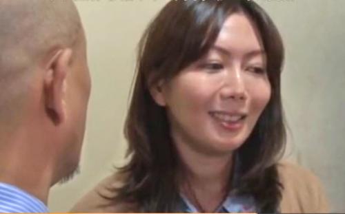 【ヘンリー塚本】翔田千里。「あなたごめんなさい・・・」巨乳でデカ尻の淫乱な人妻が中年の男と。