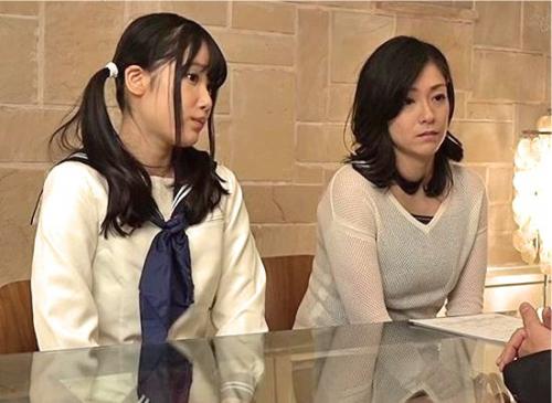 【親子丼レイプ】オーディションの甘言に釣られて母娘ともども犯される！媚薬で発情し快楽堕ち！