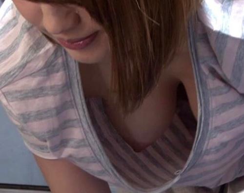 ゴミ出しで会ったノーブラ奥様！おっぱいがガバ見えで誘惑してくるから我慢できずチンポハメちまったぜｗ